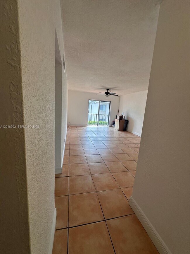 6713 N Kendall Dr Unit 611