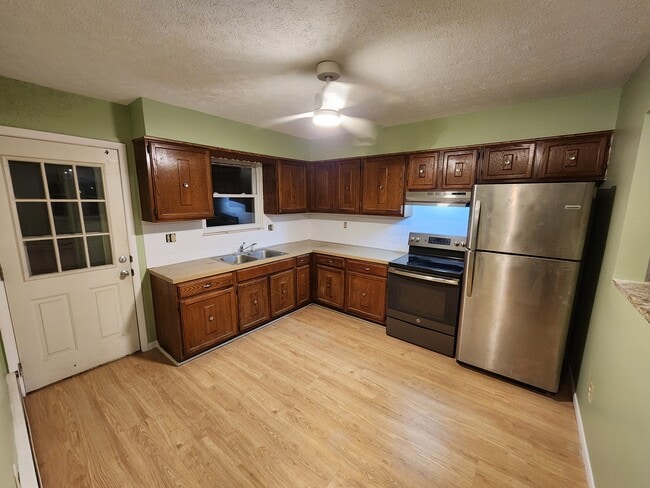 Photo - 2934 Pressler Rd