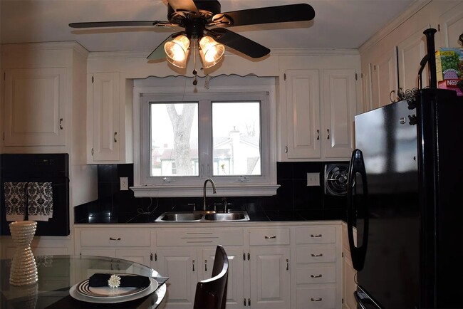 Photo - All brick rancher close to White Oak Mall and Richmond International Airport