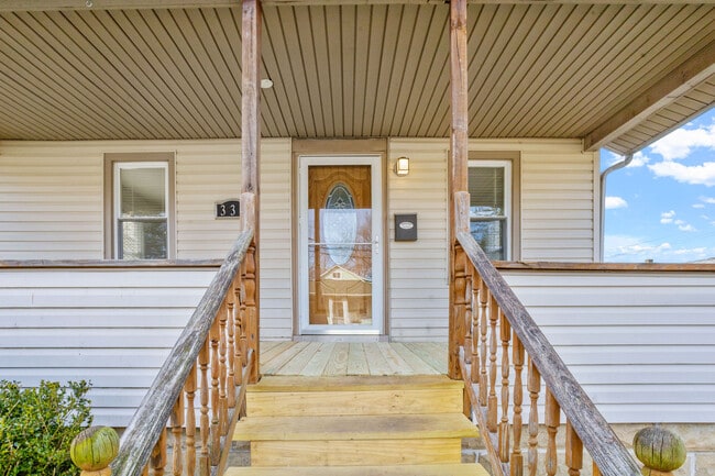 Photo - 332 W Olive St