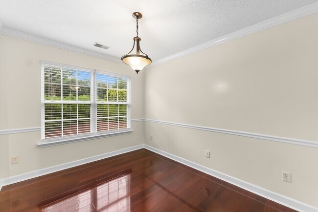 Photo - 7020 Timber Oak Dr