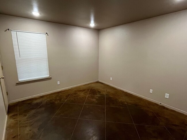 Photo - 1123 E 13th St Unit D