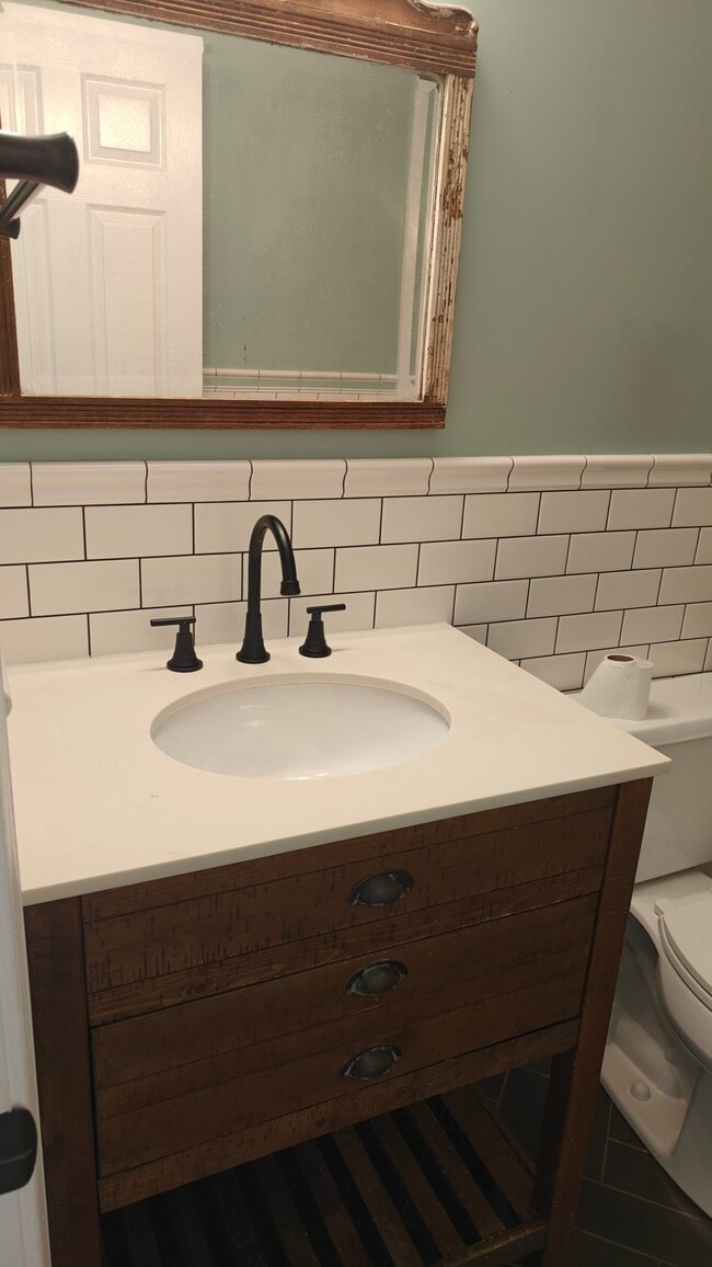 Photo - 8 Lochmere Ln