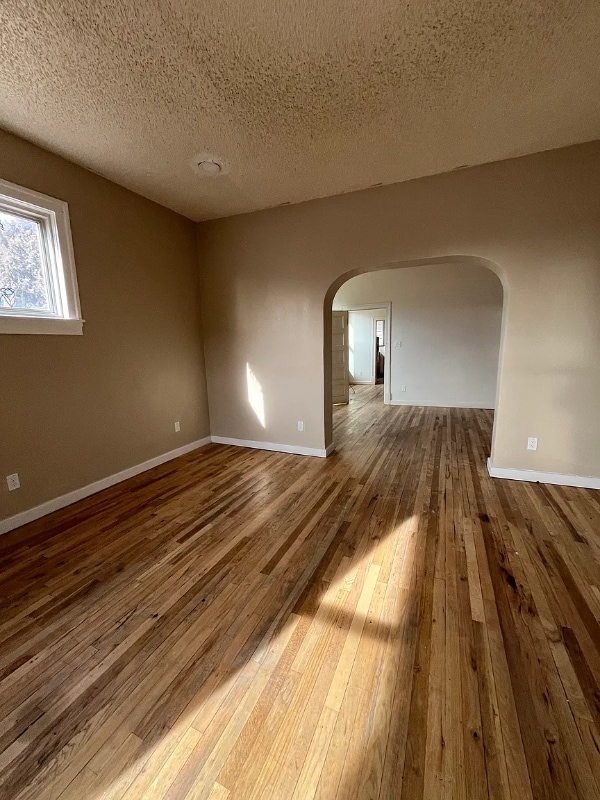 Building Photo - 417 W 3rd St Unit 1 Rental