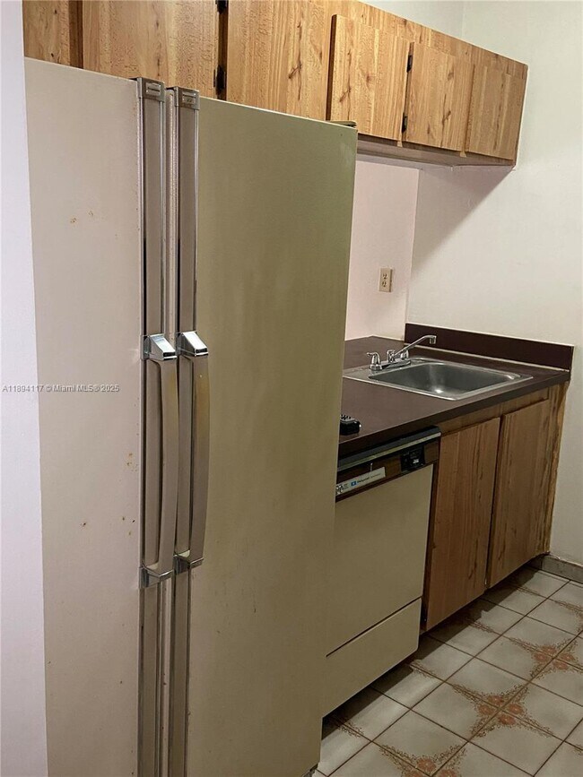 Photo - 440 E 23rd St Unit 1416
