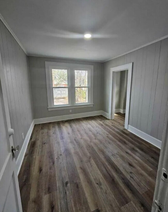 127 Walnut St