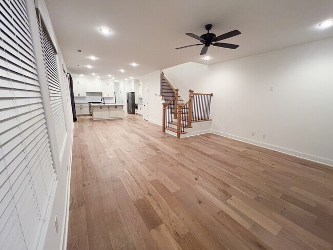 Photo - 1442 E Huntsville Rd