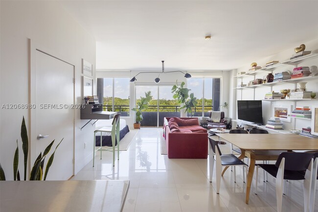 3090 Douglas Rd Unit 504
