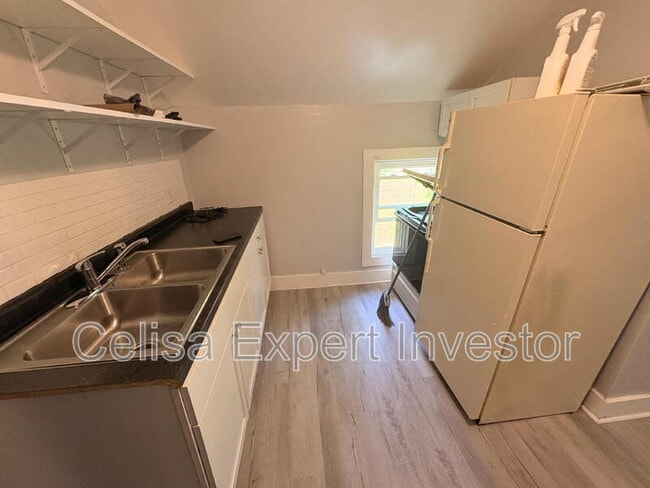 Photo - 2401 Miner St Unit 3