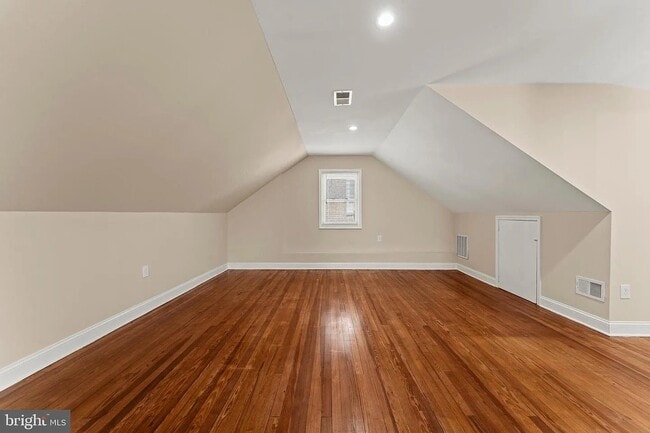 2108 31st Pl SE
