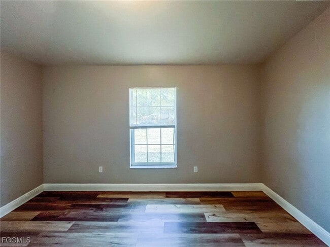 Photo - 4304 12th St W