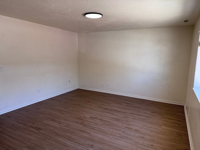 Photo - 1392 N 260 W