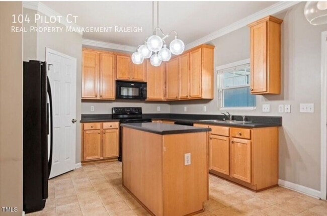 Photo - 104 Pilot Ct