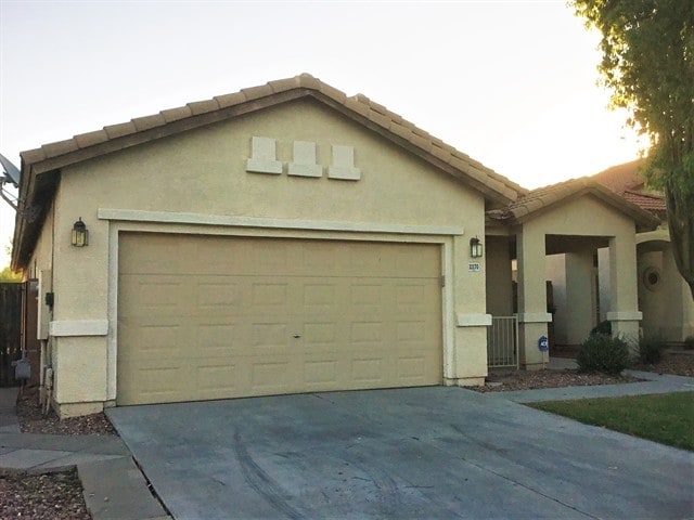 Building Photo - 11170 W Almeria Rd