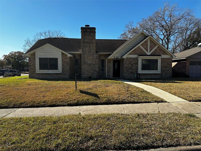 Photo - 330 Maybrook Dr