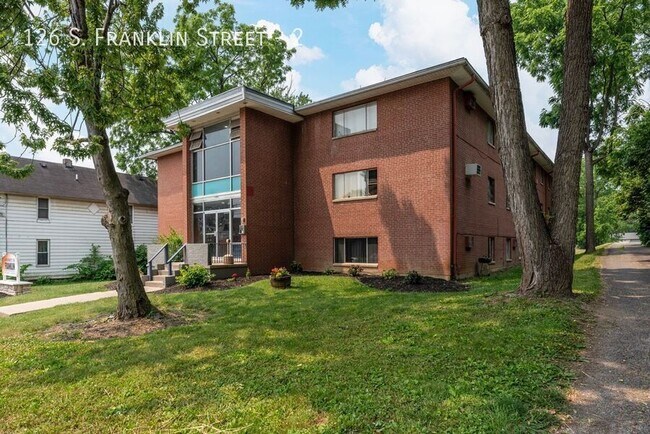 Building Photo - 126 S Franklin St Unit 2