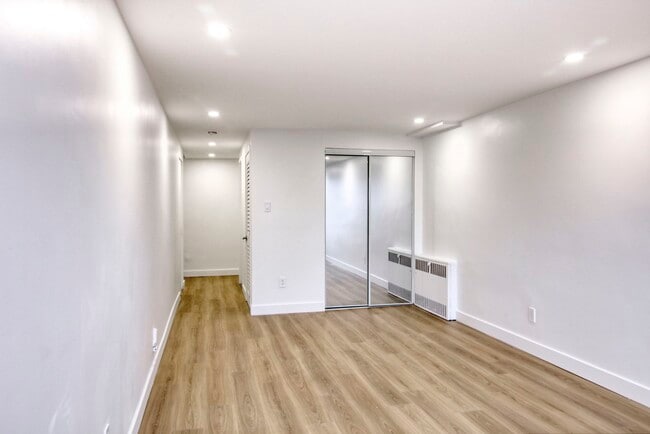 Photo - 3460 Rue Durocher Unit 801