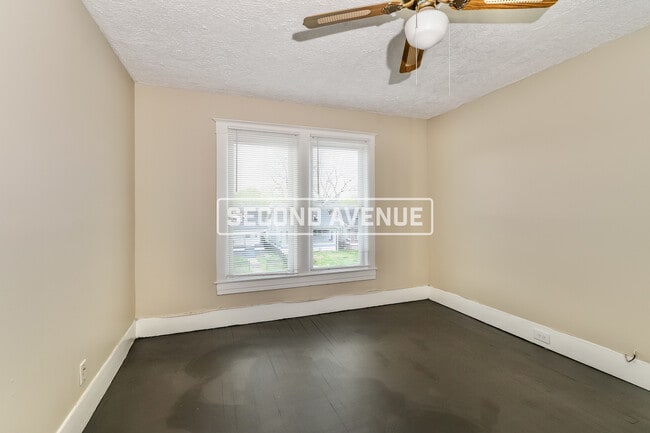 Photo - 833 S 38th St