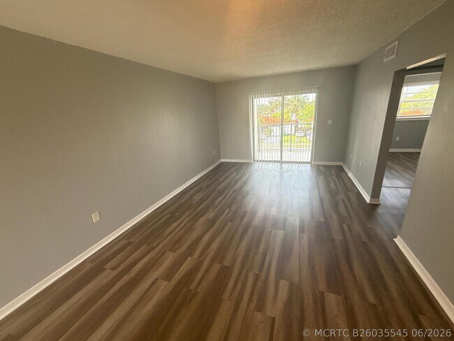 2605 NW 135th St Unit 309