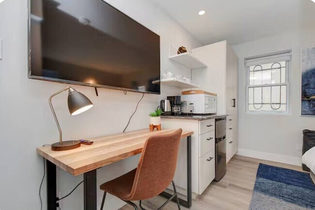 Photo - 330 McLeod St Unit SI ID1538984P
