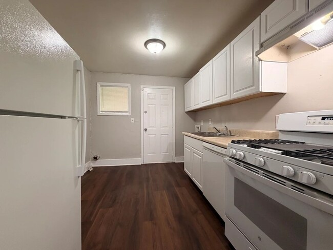 Photo - 2904 8th St Unit 2906 8th St