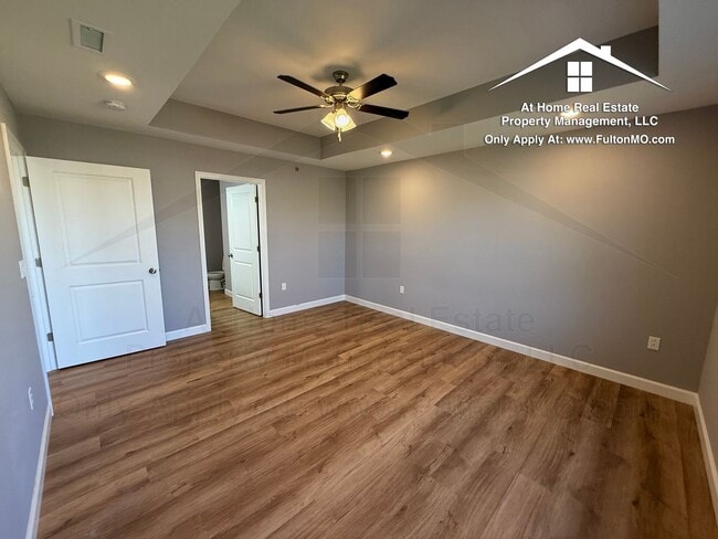 Photo - 2610 N Bluff St Unit 2610-201 North Bluff Street