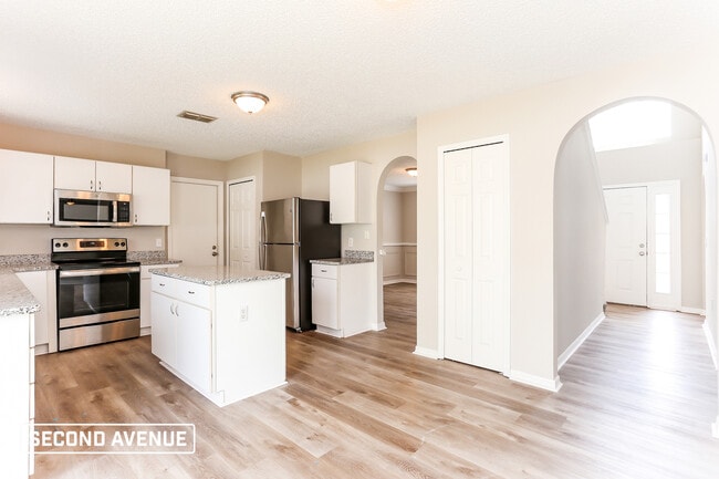 Photo - 2255 Nettlebrook St S