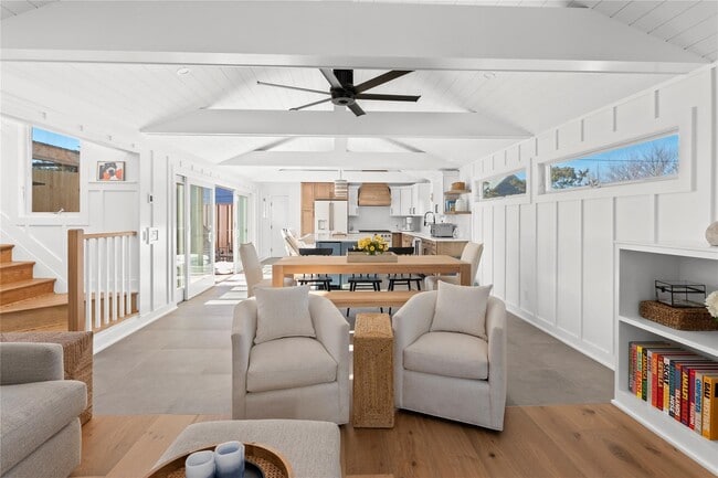 64 Bungalow Ln