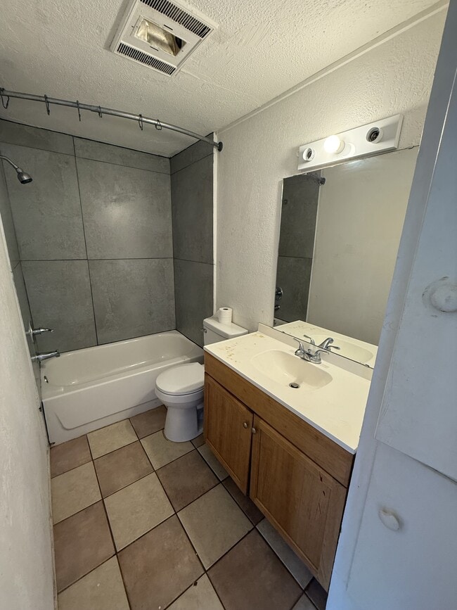 Photo - 1827 N 2nd St