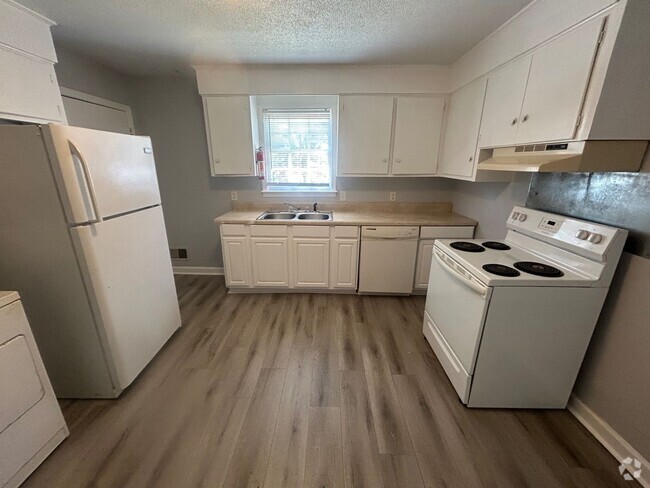 Building Photo - 715-A Montague, Cola., SC 29209 Rental