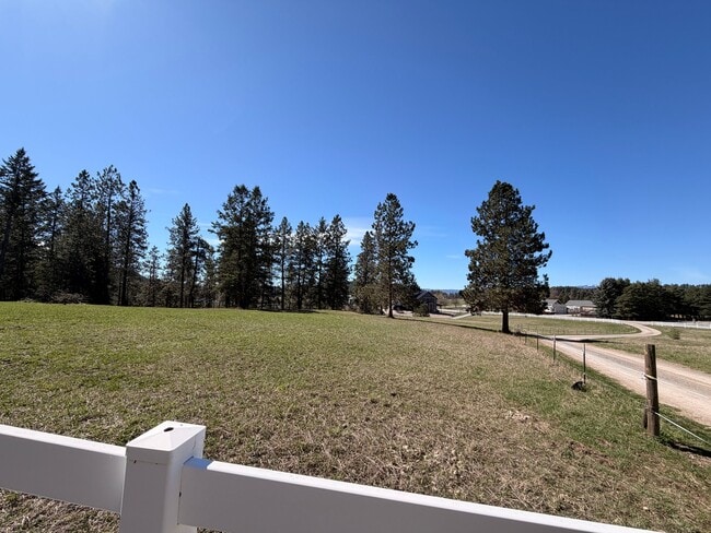 Photo - 130 Shawnee Dr Unit B