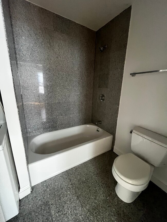 Photo - 62 Fayston St Unit 002