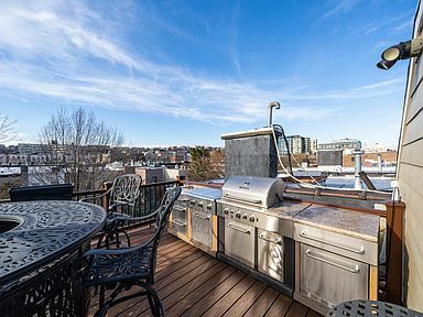 Photo - 1216 Bloomfield St