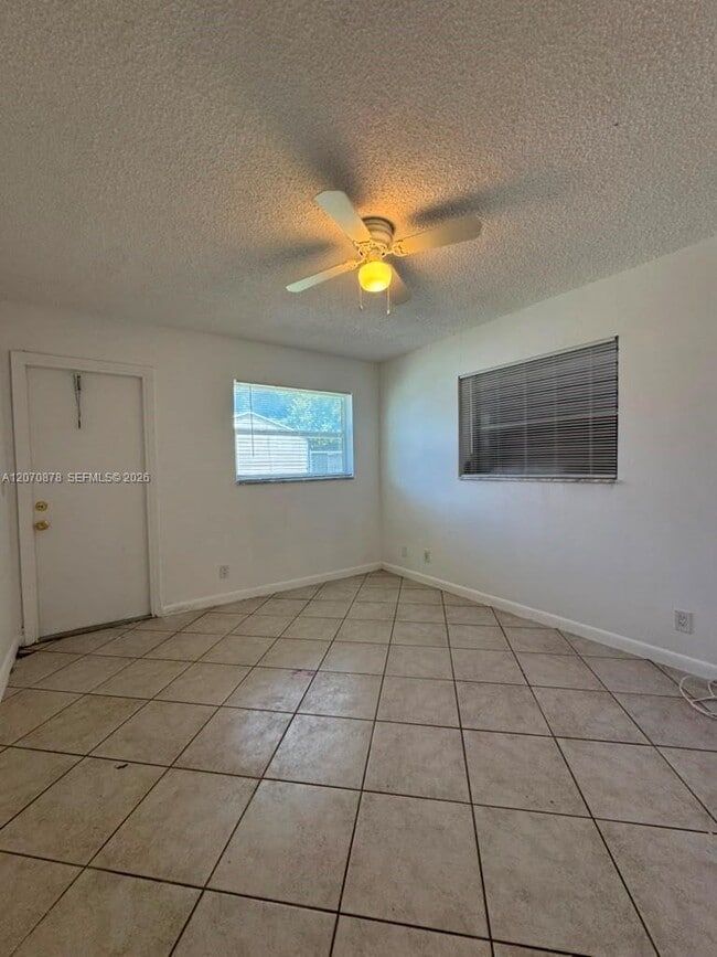 Building Photo - 2394 NW 52nd Ct Unit 2394