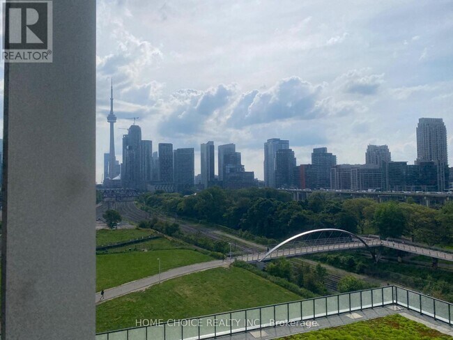 Photo - 30 Ordnance St Unité 701