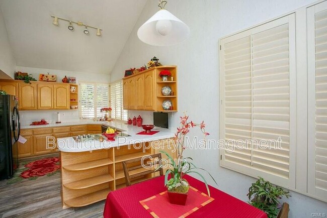 Photo - 34 Lakefront