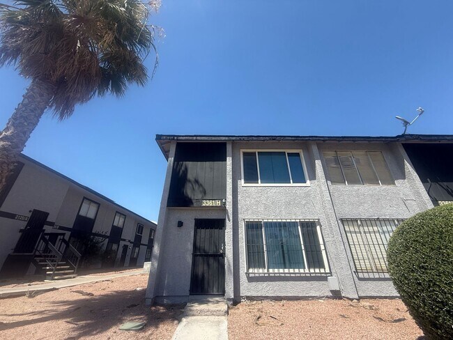Building Photo - Two-bedroom, one-and-a-half-bath townhouse in North Las Vegas.