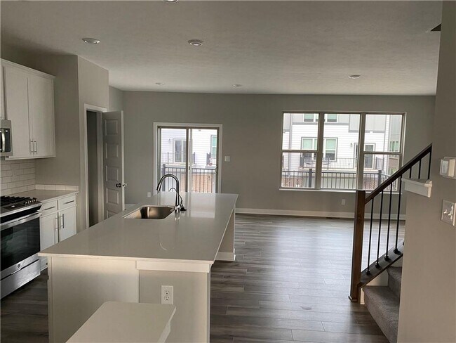 Photo - 7199 Easy St