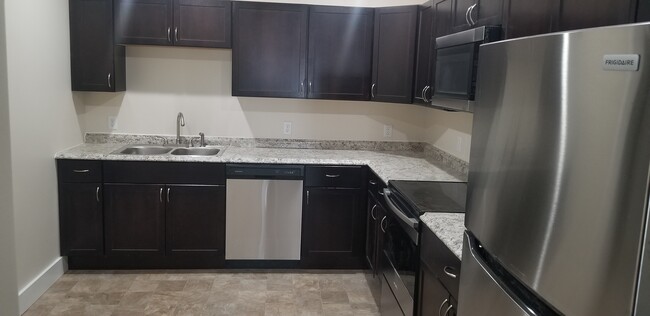 Kitchen - 49 Washington Ave Unit 2R