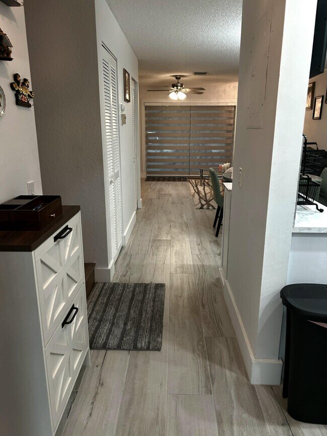 Photo - 369 Waterside Dr