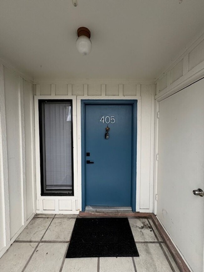 Photo - Stunning 4-Bedroom, 2.5-Bathroom Townhouse in the Heart of Sarasota!