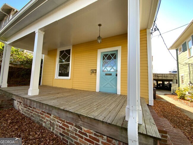 Photo - 106 E 5th Ave House