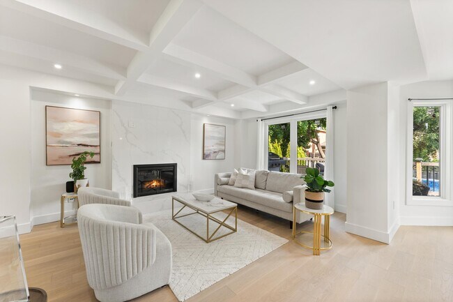 Photo - 1186 Glenashton Dr