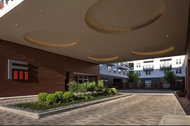 Photo - 2525 CityWest Blvd