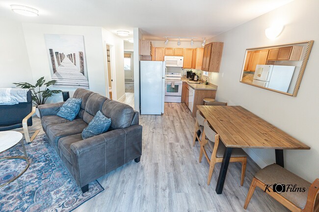 Photo - 360 Galaxy Ln Unit D