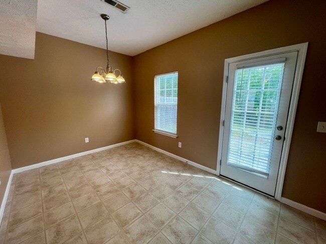 Photo - 3 Bedroom 2.5 Bath Home in Oxford Hall - South Murfreesboro *New Carpet*
