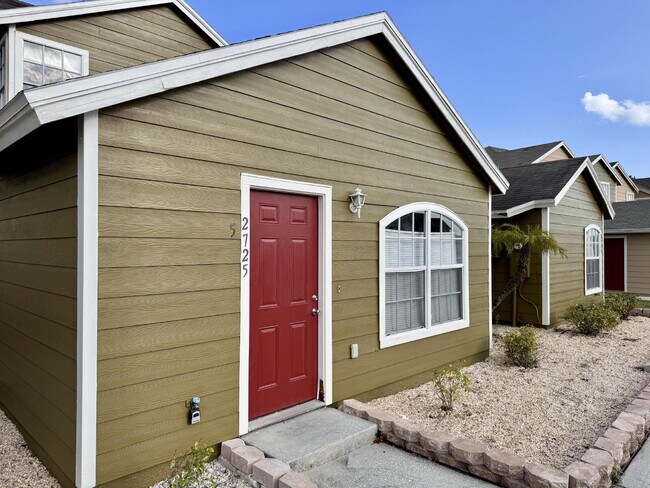 Photo - Studio Apartment – 1 Bed / 1 Bath – Davenport, FL Unidad B