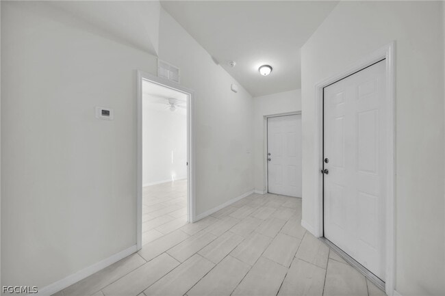 Photo - 614 SW 3rd Ct