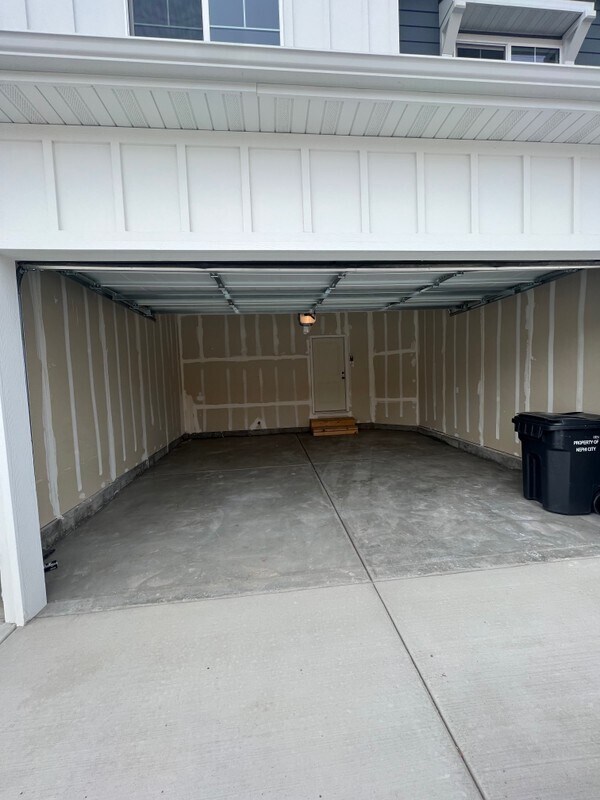 Photo - 105 1320 N