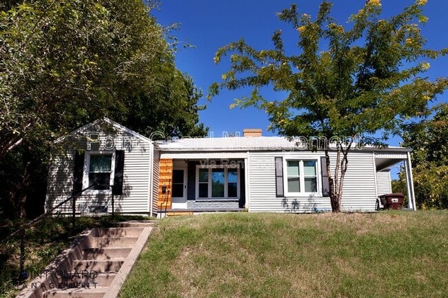 Photo - 256 S Rutan St